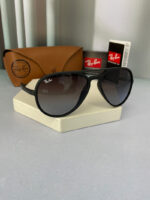 عینک آفتابی ریبن مدل Ray ban RB4320CH هایلایت